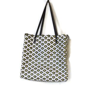 ✨ Vera Bradley Faux Leather Tote | Scalloped Edge | Lightweight & Stylish ✨